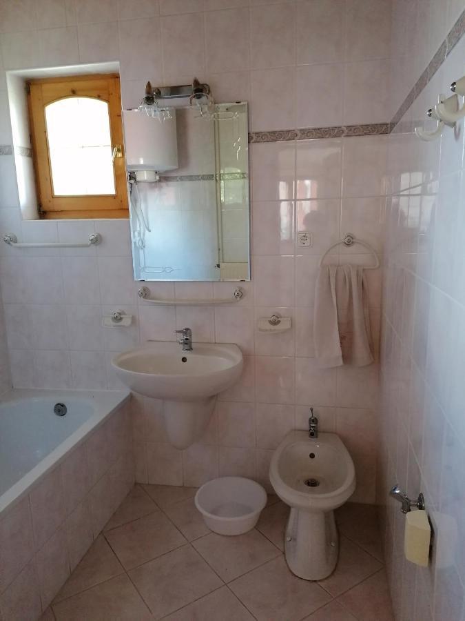 Vica Apartman Balatonbereny Luaran gambar