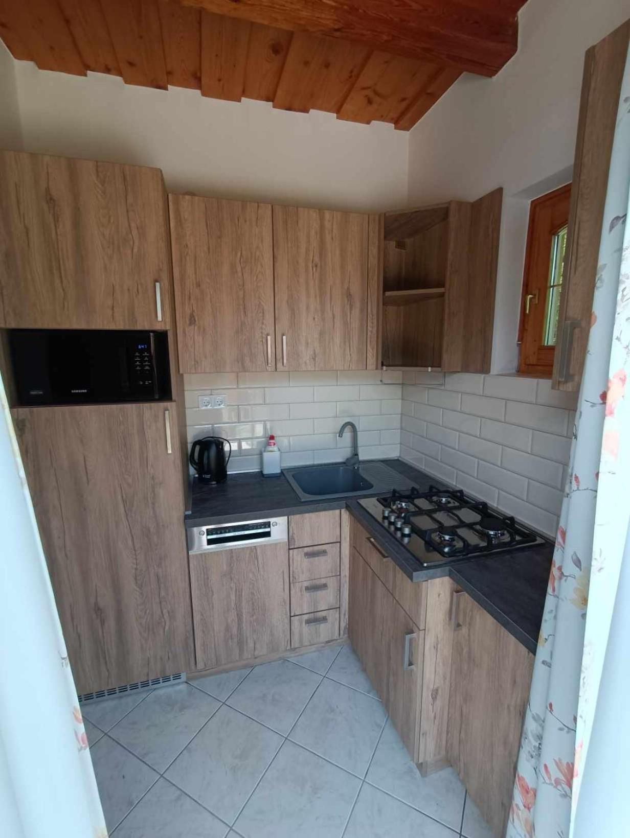 Vica Apartman Balatonbereny Luaran gambar
